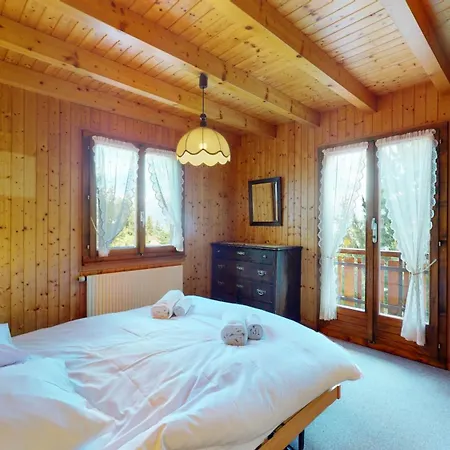 Family In - 4 Valleys Chalet