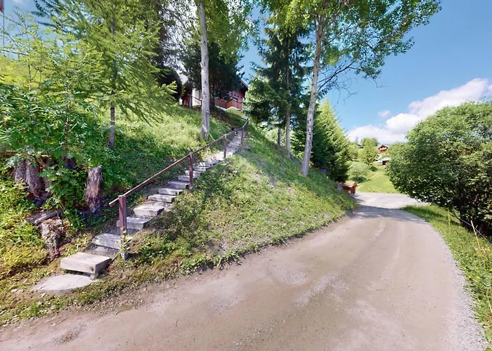 Family In - 4 Valleys Dağ evi *